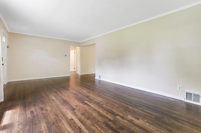 2734 Wellesley Road, Columbus, OH 43209