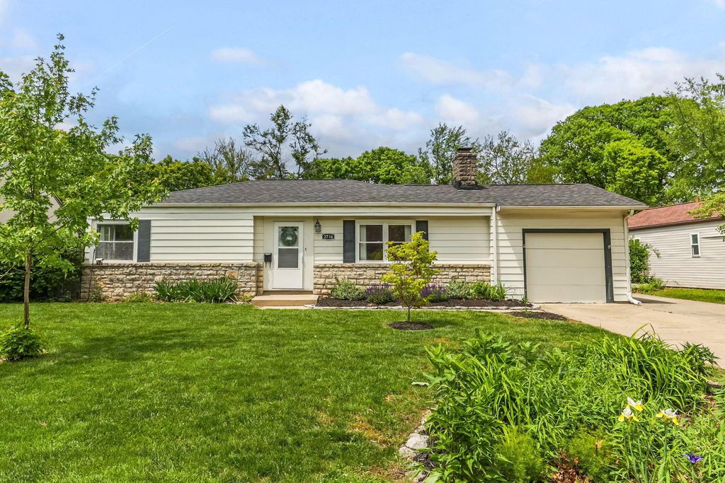2734 Wellesley Road, Columbus, OH 43209