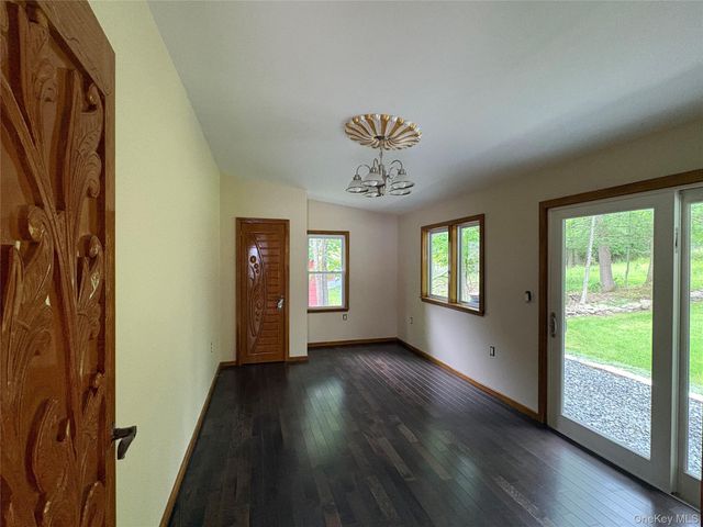 15 W Delaware Place, Bethel, NY 12720