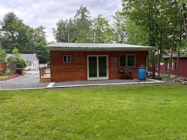 15 W Delaware Place, Bethel, NY 12720