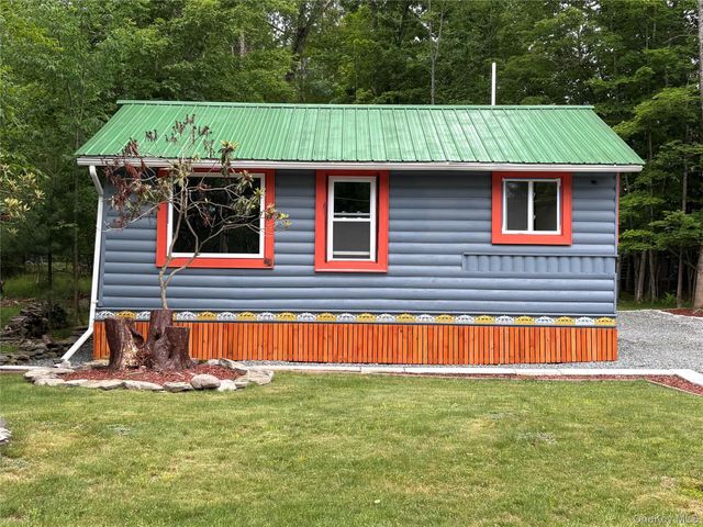 15 W Delaware Place, Bethel, NY 12720