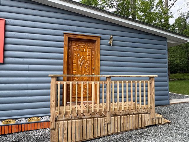 15 W Delaware Place, Bethel, NY 12720