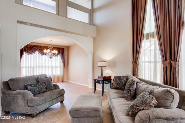 180 W Calle Paso Suave, Sahuarita, AZ 85629