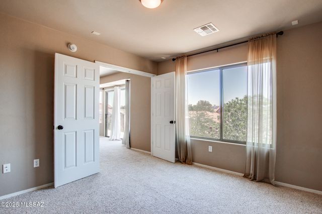 180 W Calle Paso Suave, Sahuarita, AZ 85629