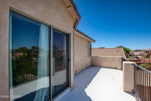 180 W Calle Paso Suave, Sahuarita, AZ 85629