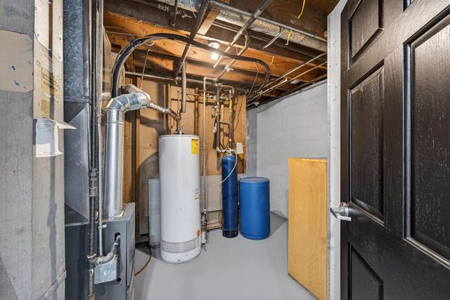 10514 W Lawn AVENUE, Milwaukee, WI 53225