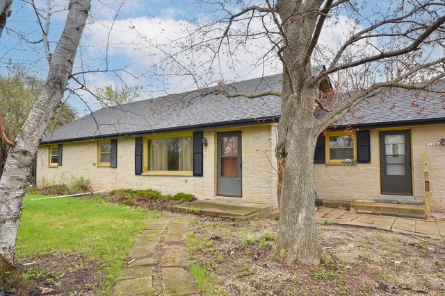 7526 County Line ROAD, Mequon, WI 53092