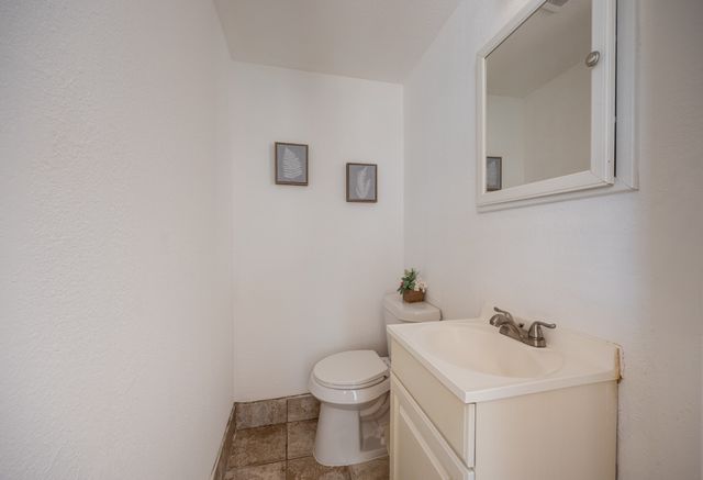 2705 Yucca Avenue, Fort Worth, TX 76111