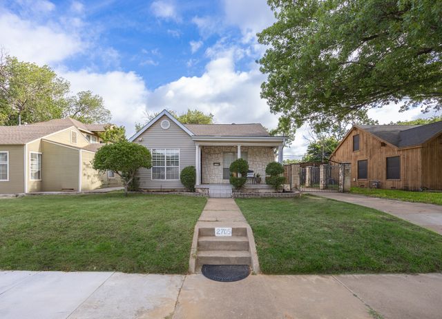 2705 Yucca Avenue, Fort Worth, TX 76111