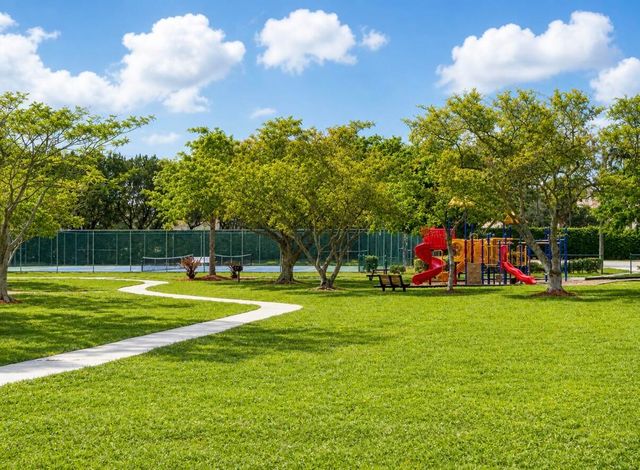 22750 Pickerel Circle, Boca Raton, FL 33428