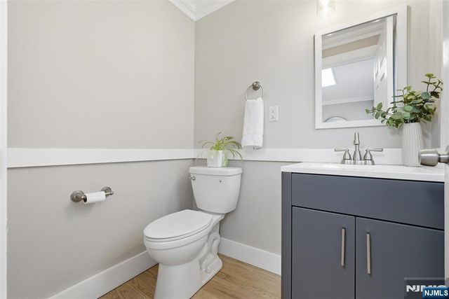 23 Center Avenue, Little Falls, NJ 07424
