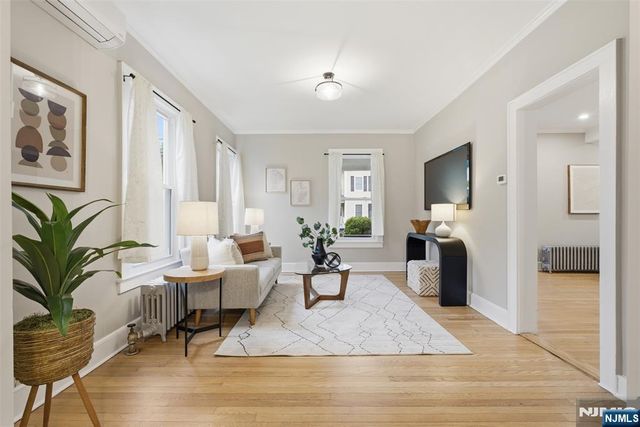 23 Center Avenue, Little Falls, NJ 07424