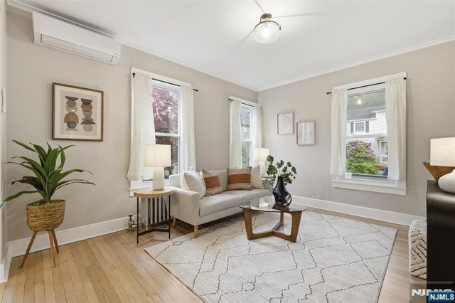 23 Center Avenue, Little Falls, NJ 07424