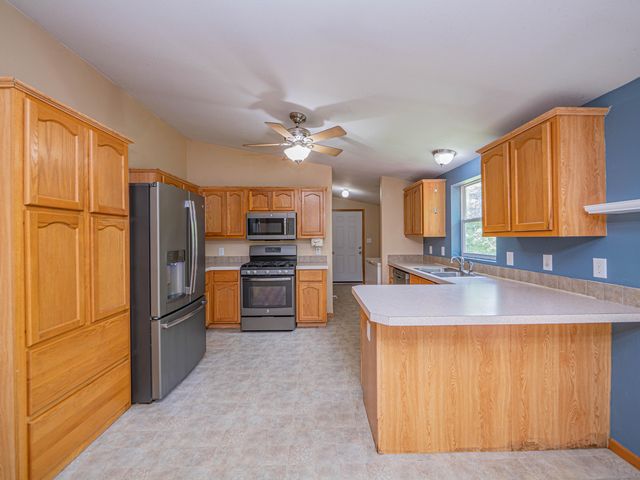 2525 E CLAYS FORK RD, Columbia, MO 65202