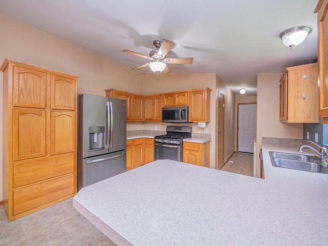 2525 E CLAYS FORK RD, Columbia, MO 65202