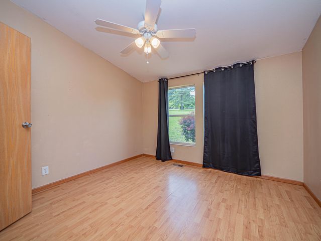 2525 E CLAYS FORK RD, Columbia, MO 65202
