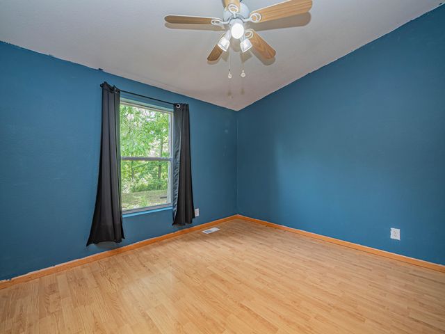 2525 E CLAYS FORK RD, Columbia, MO 65202