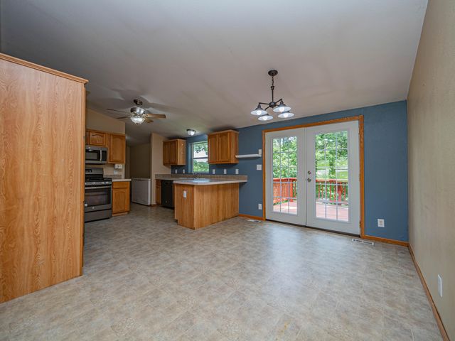 2525 E CLAYS FORK RD, Columbia, MO 65202