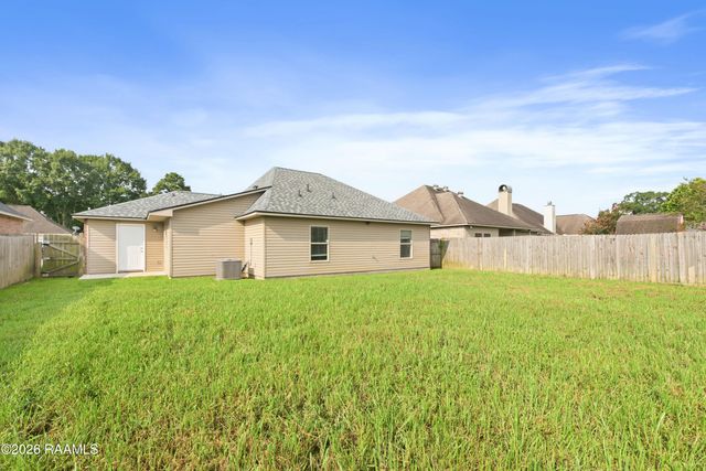 106 Rue Nuage, Carencro, LA 70520