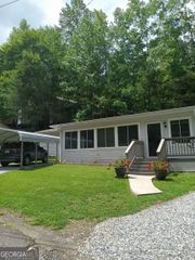 207 Canyon Pass, Cleveland, GA 30528
