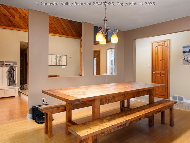 21 Chemar Drive, Hurricane, WV 25526