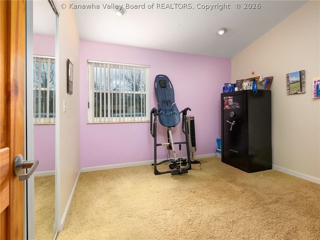 21 Chemar Drive, Hurricane, WV 25526