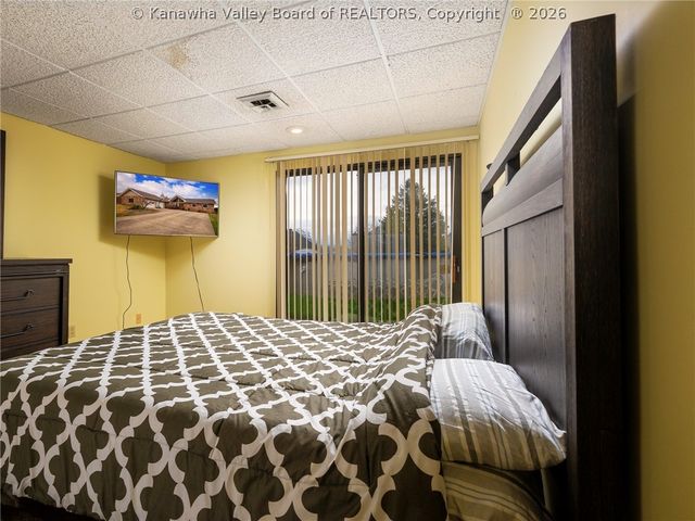 21 Chemar Drive, Hurricane, WV 25526