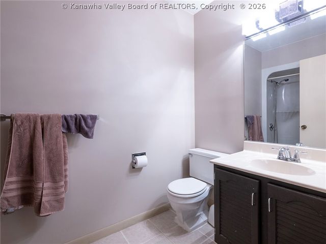 21 Chemar Drive, Hurricane, WV 25526