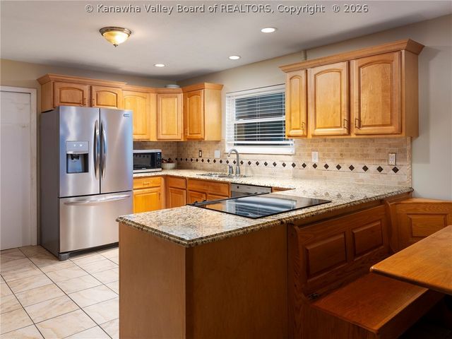 21 Chemar Drive, Hurricane, WV 25526