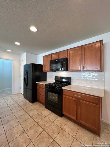 10909 CHARREADA TRL, San Antonio, TX 78245
