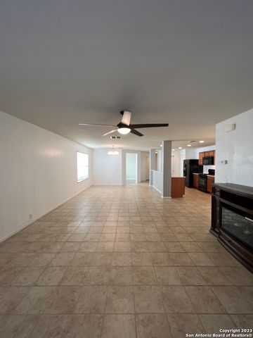 10909 CHARREADA TRL, San Antonio, TX 78245