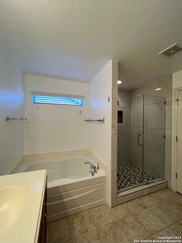 10909 CHARREADA TRL, San Antonio, TX 78245