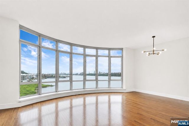 8100 River Road 905, North Bergen, NJ 07047