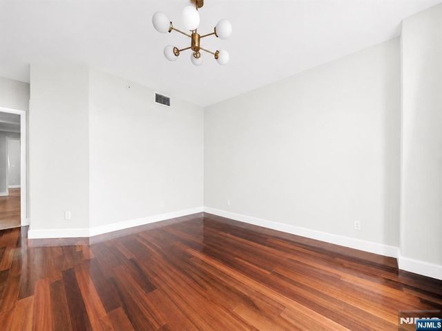 8100 River Road 905, North Bergen, NJ 07047