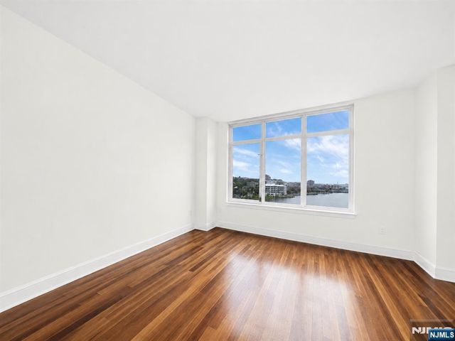 8100 River Road 905, North Bergen, NJ 07047