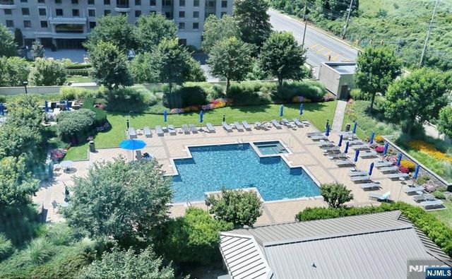 8100 River Road 905, North Bergen, NJ 07047