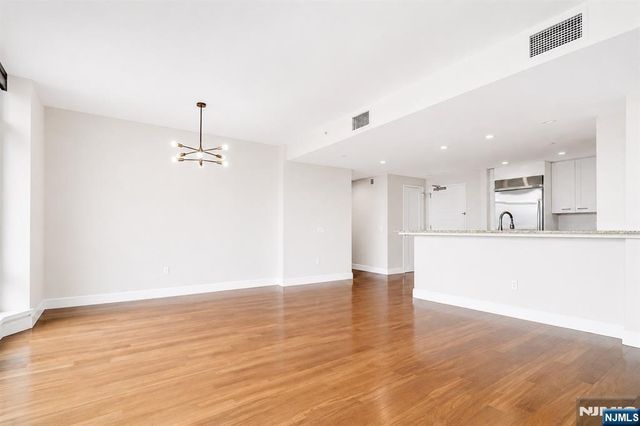 8100 River Road 905, North Bergen, NJ 07047