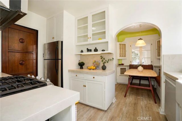 1705 S Genesee, Los Angeles, CA 90019