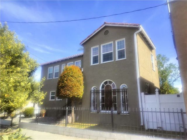 3940 W 60th Street, Los Angeles, CA 90043