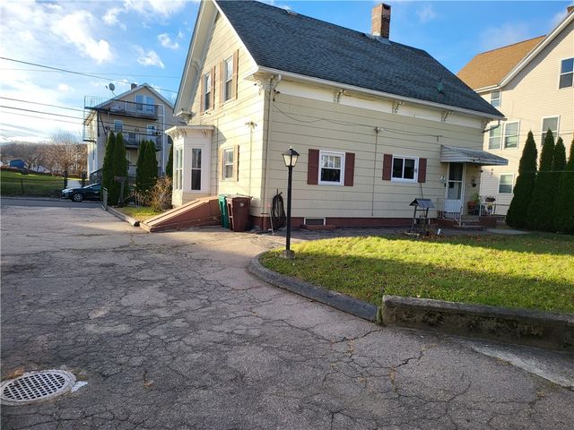 123 4th Avenue, Woonsocket, RI 02895