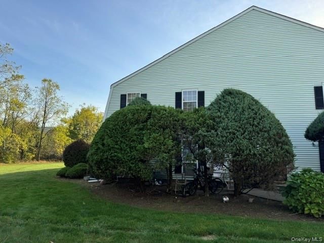 24 The Rise, Warwick, NY 10990