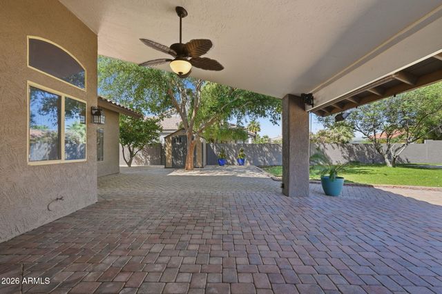 6950 W WILLOW Avenue, Peoria, AZ 85381