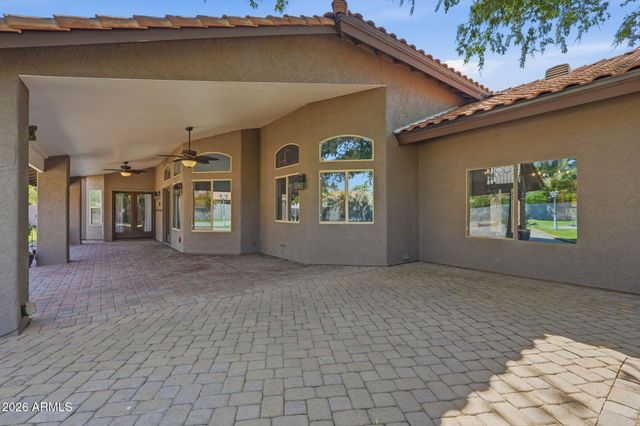 6950 W WILLOW Avenue, Peoria, AZ 85381