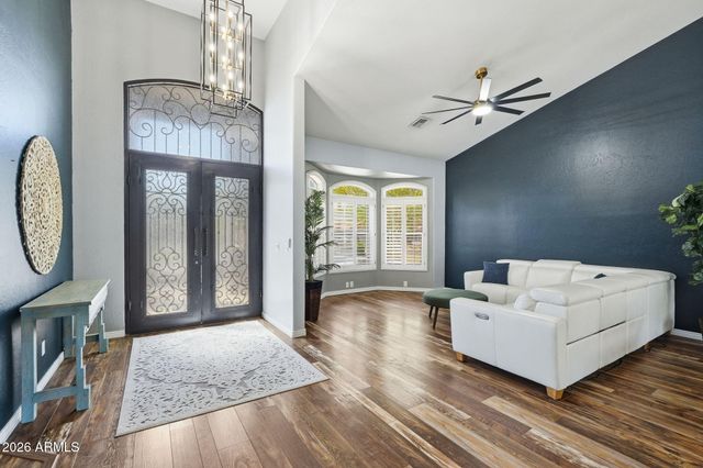 6950 W WILLOW Avenue, Peoria, AZ 85381