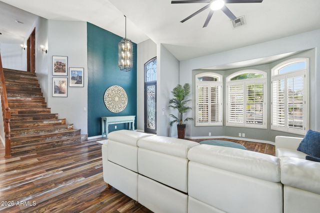 6950 W WILLOW Avenue, Peoria, AZ 85381