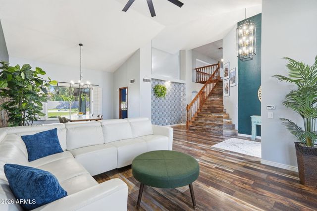 6950 W WILLOW Avenue, Peoria, AZ 85381