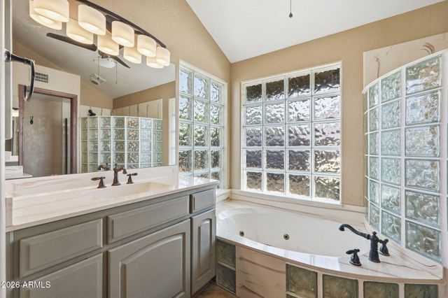 6950 W WILLOW Avenue, Peoria, AZ 85381