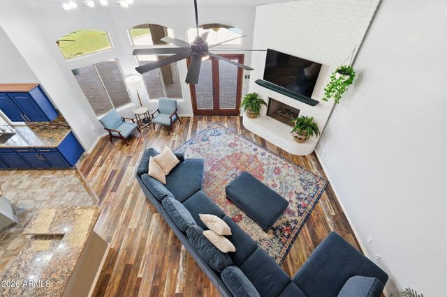 6950 W WILLOW Avenue, Peoria, AZ 85381