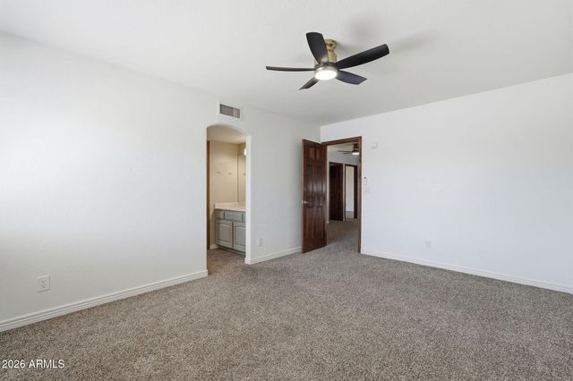 6950 W WILLOW Avenue, Peoria, AZ 85381