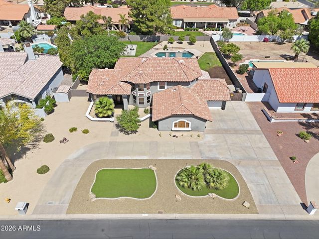 6950 W WILLOW Avenue, Peoria, AZ 85381
